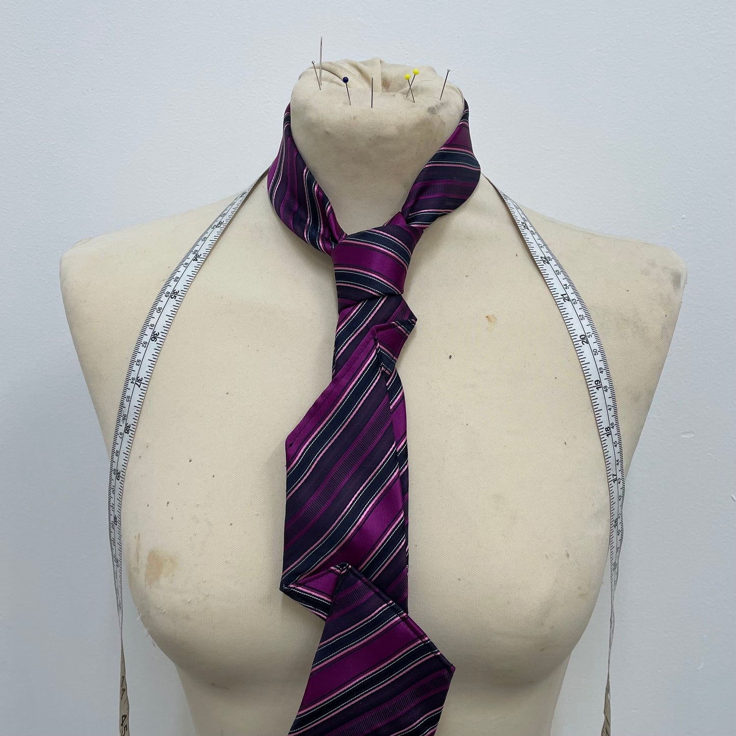 Zigzag tie