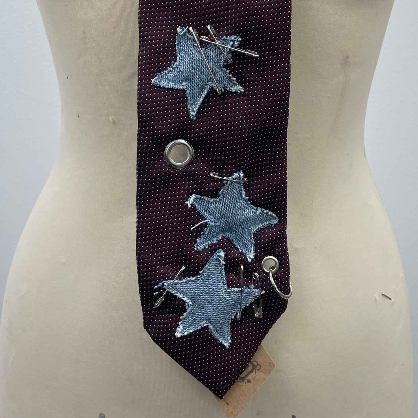 Burgundy star tie
