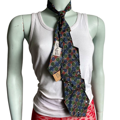 Disjointed plaid tie