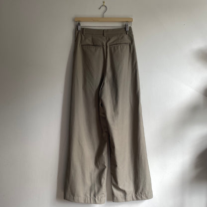 Double waist trousers