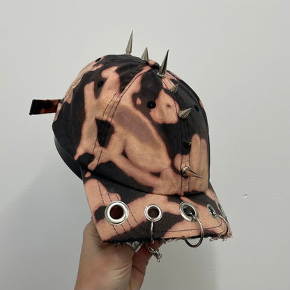 Spike + eyelet cap