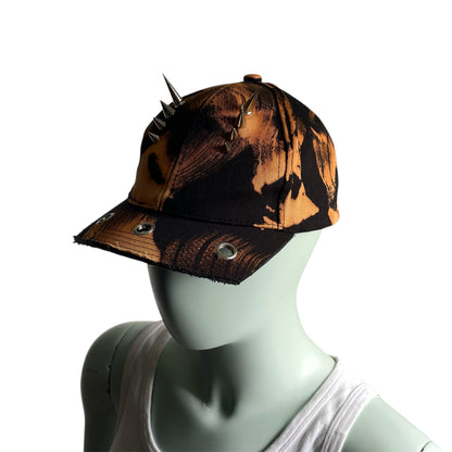 Spike cropped brim cap