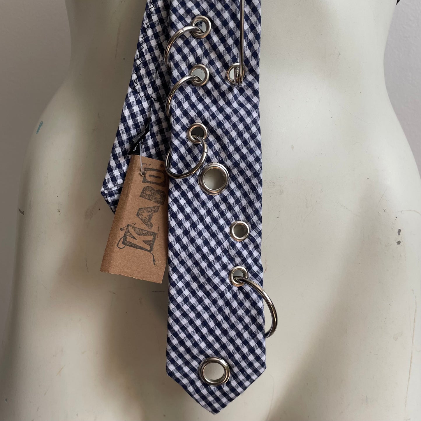 Gingham hardware tie