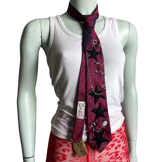 Star chain tie