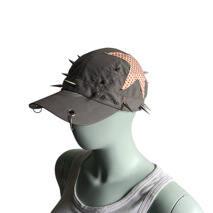 Spike star cap