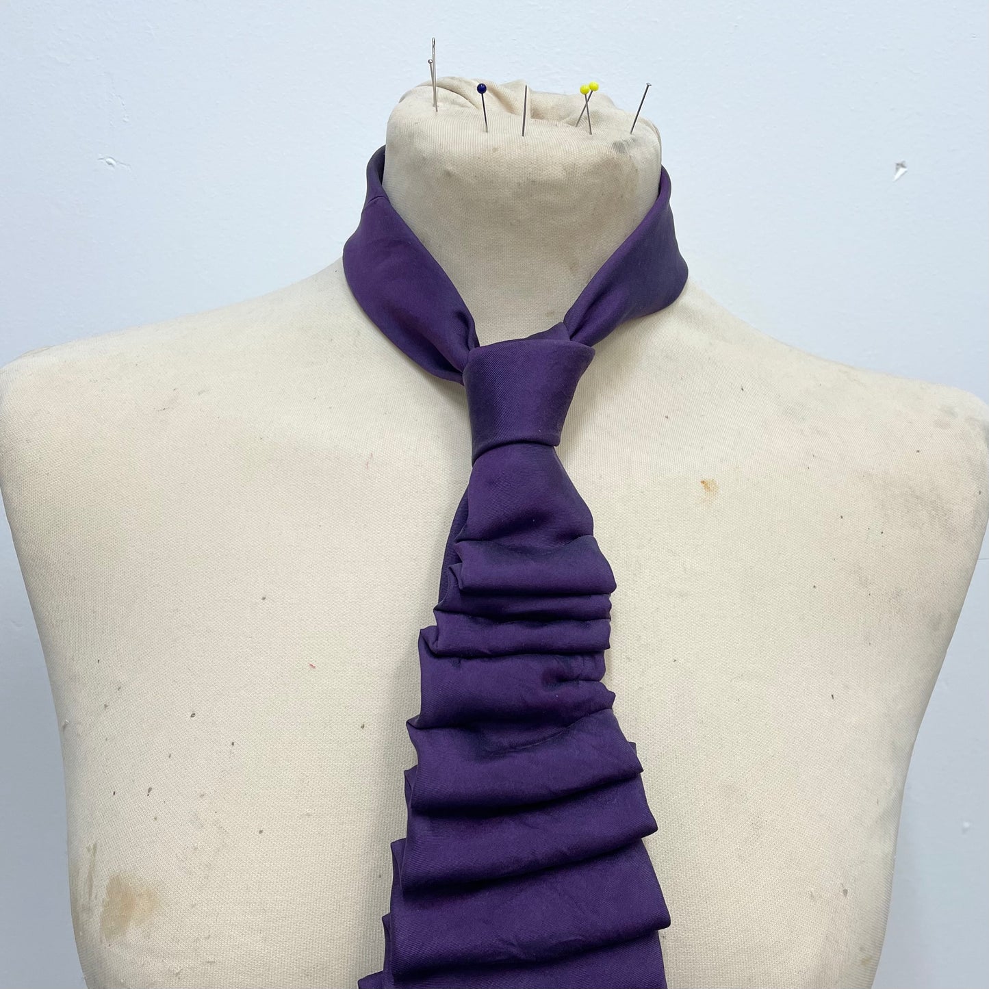 Accordion tie