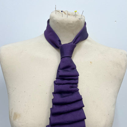 Accordion tie