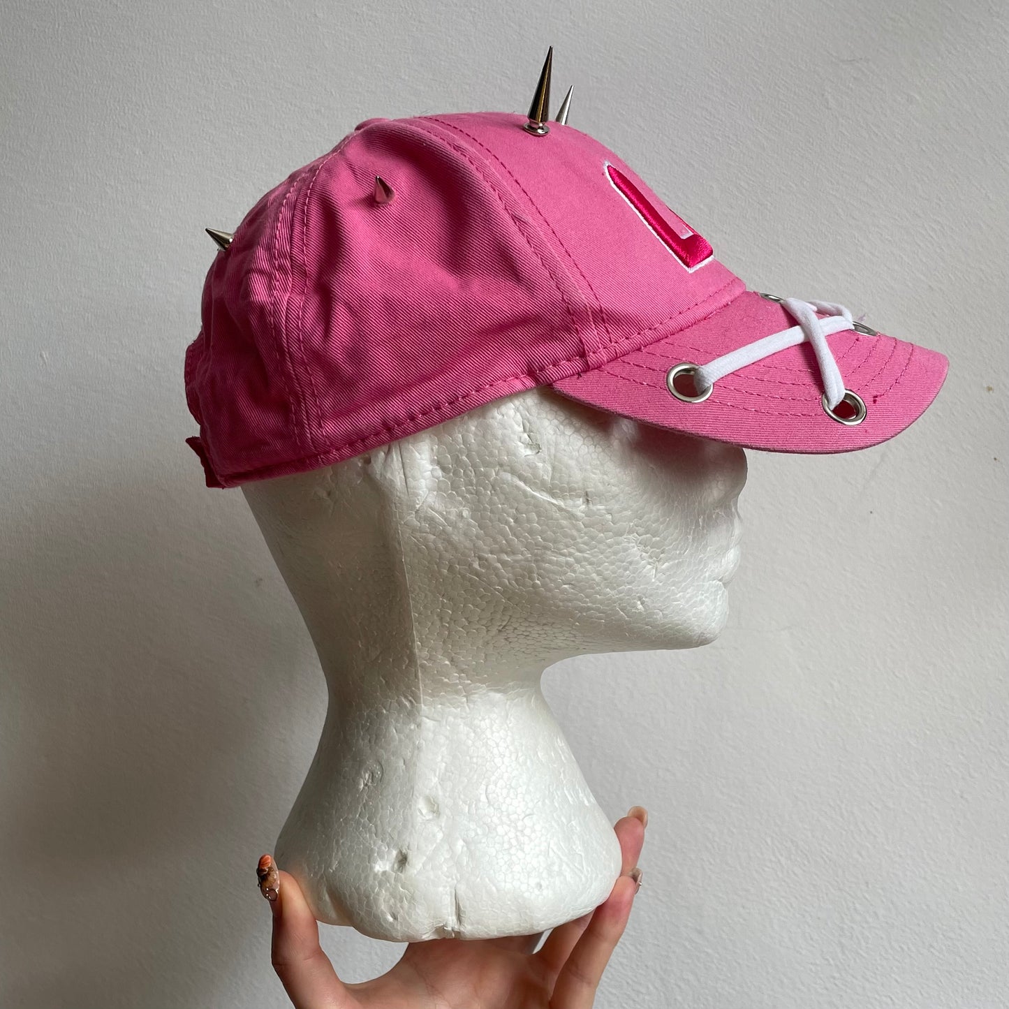 LA spike cap