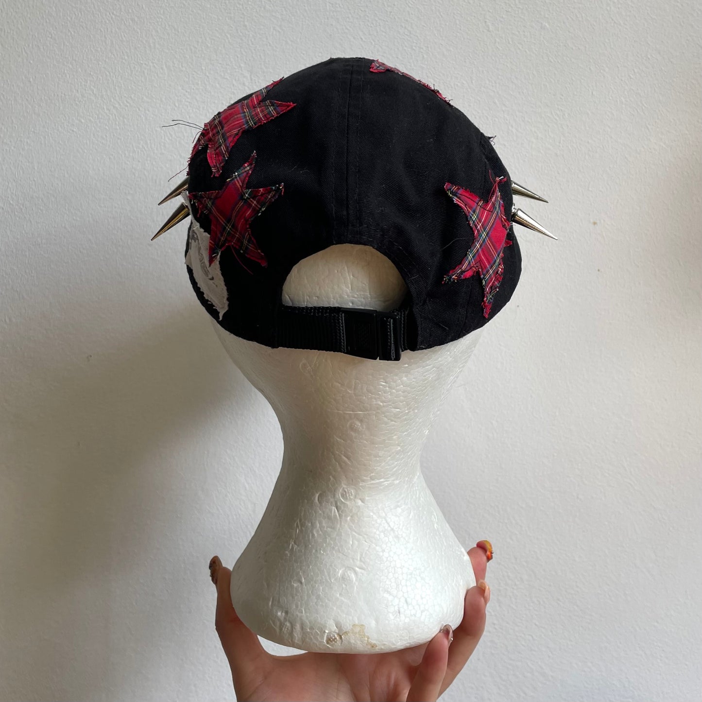 Tartan star + spike hat