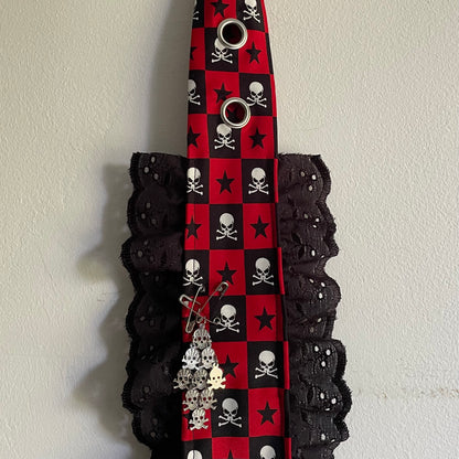 Gothic tie