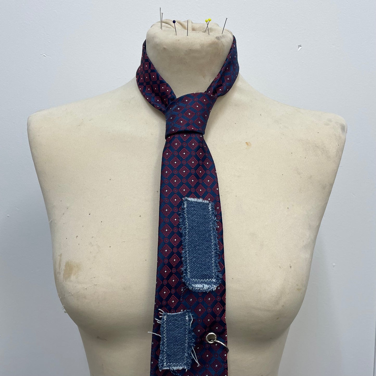 Denim pocket tie