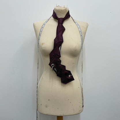Wind tie
