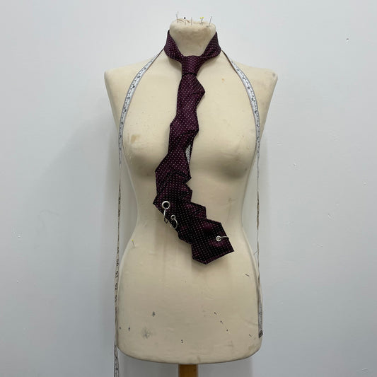 Wind tie