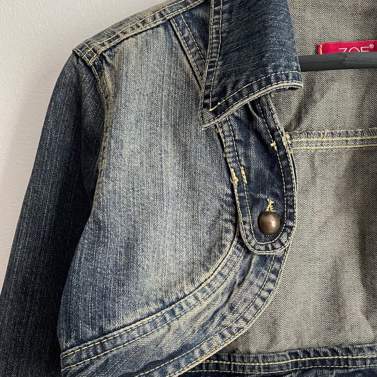 Cropped denim jacket