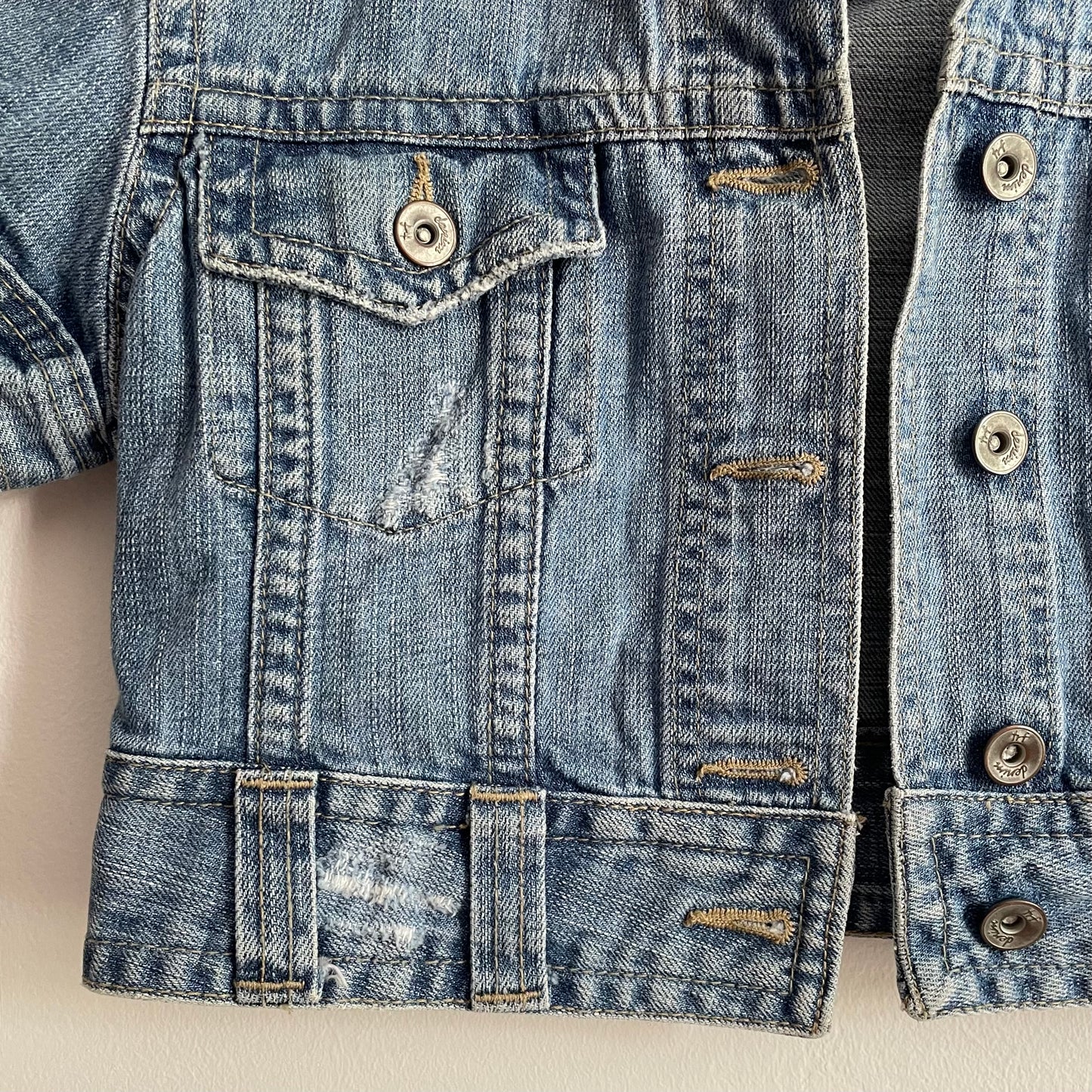 Cropped short sleeve denim jacket