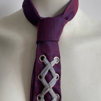 Scrappy corset tie