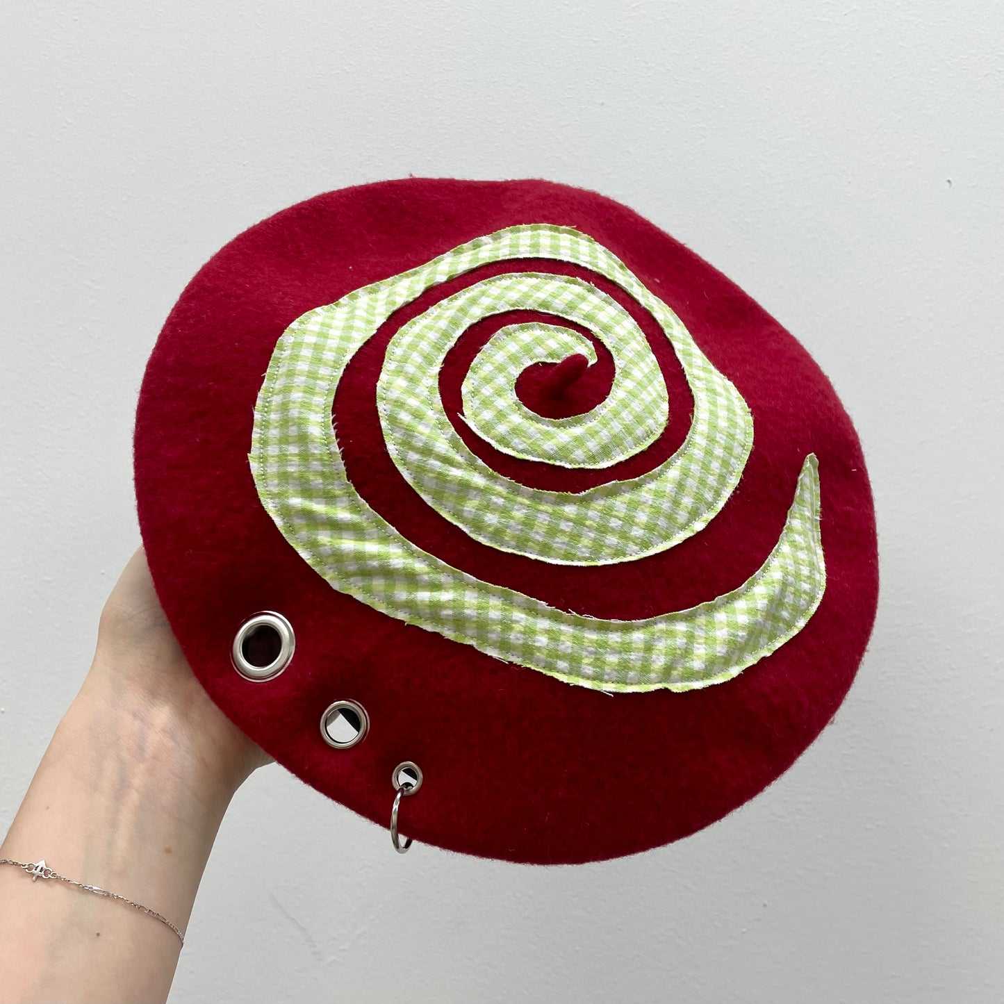 Swirl beret