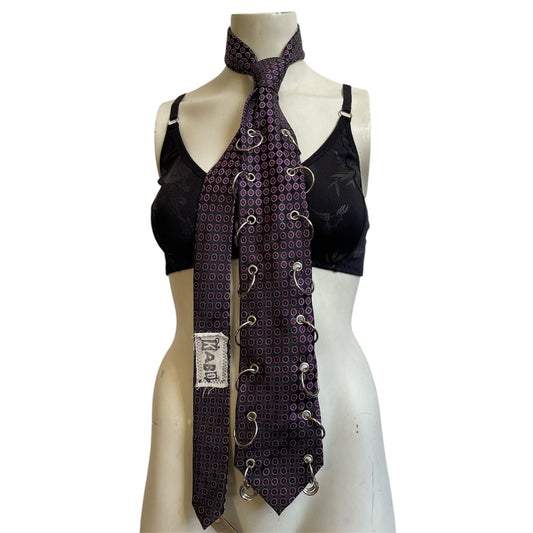 Double hoop tie