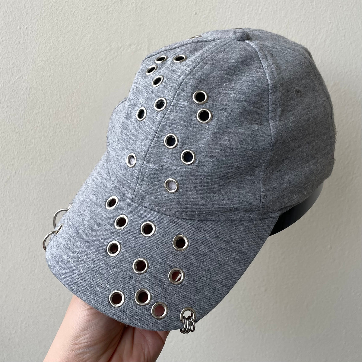 Grey eyelet cap