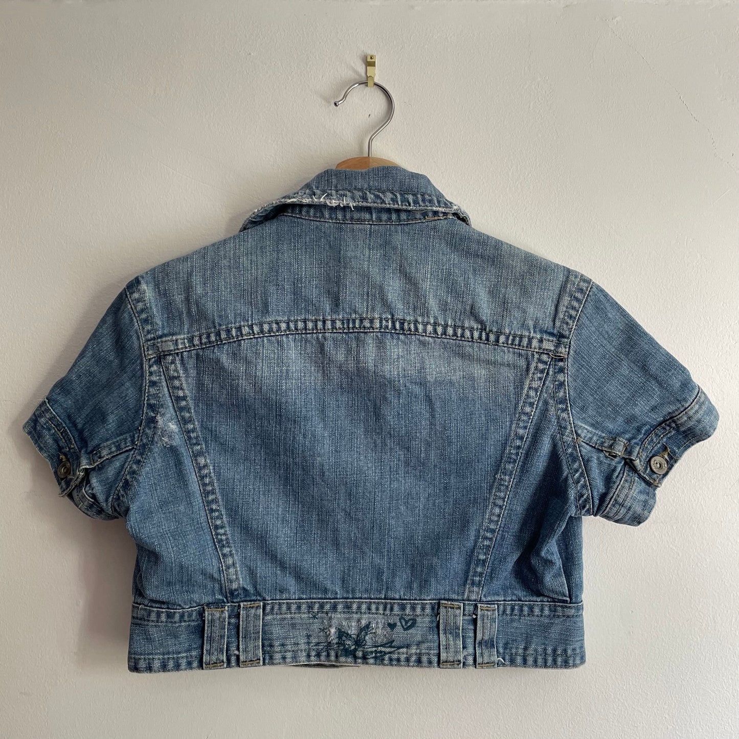 Cropped short sleeve denim jacket