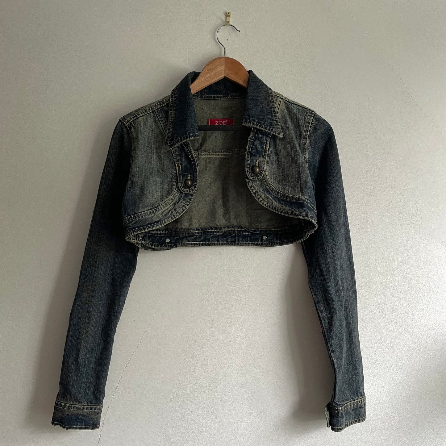 Cropped denim jacket