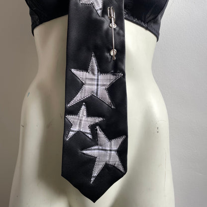 Star + safety pin tie