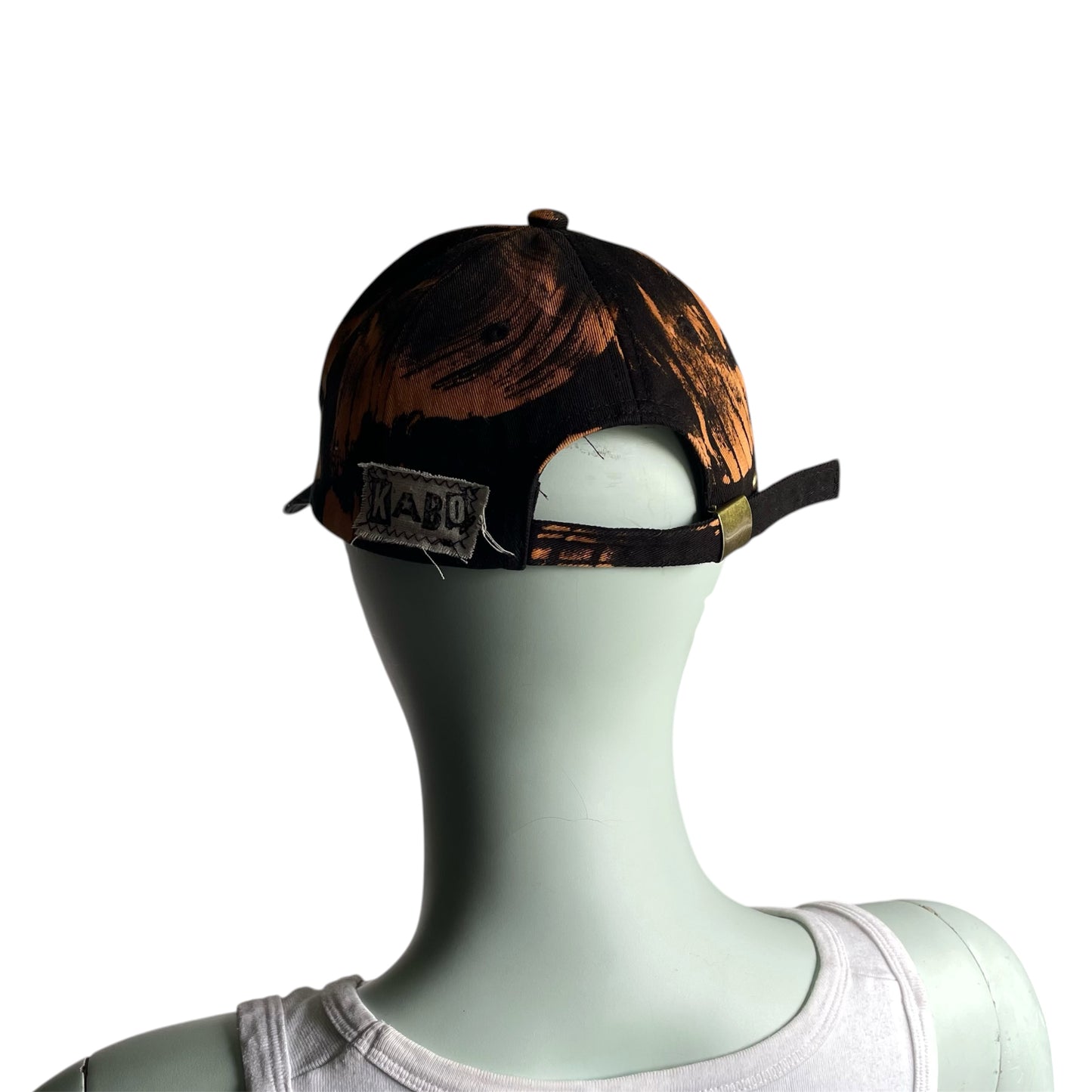 Spike cropped brim cap