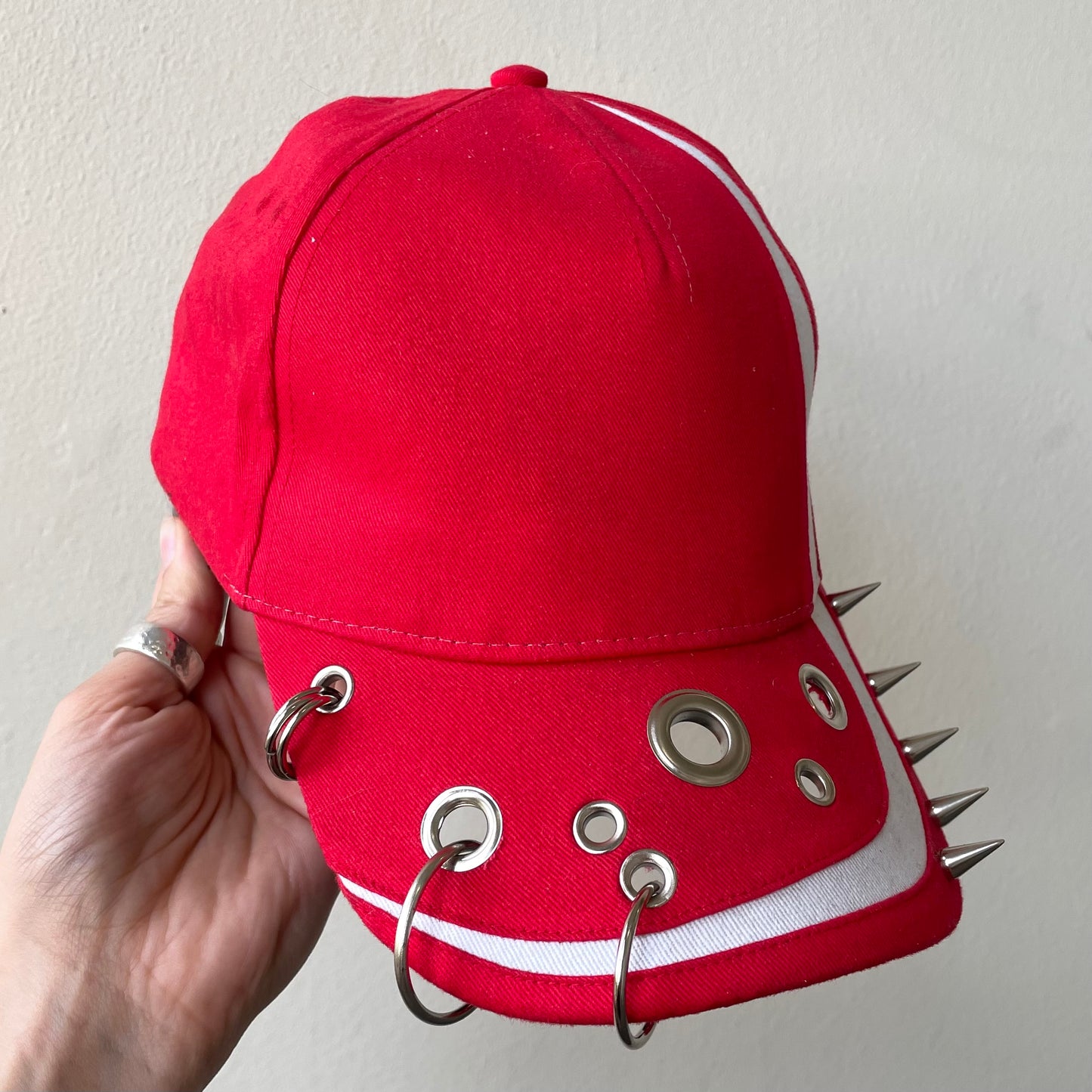 Red spike cap
