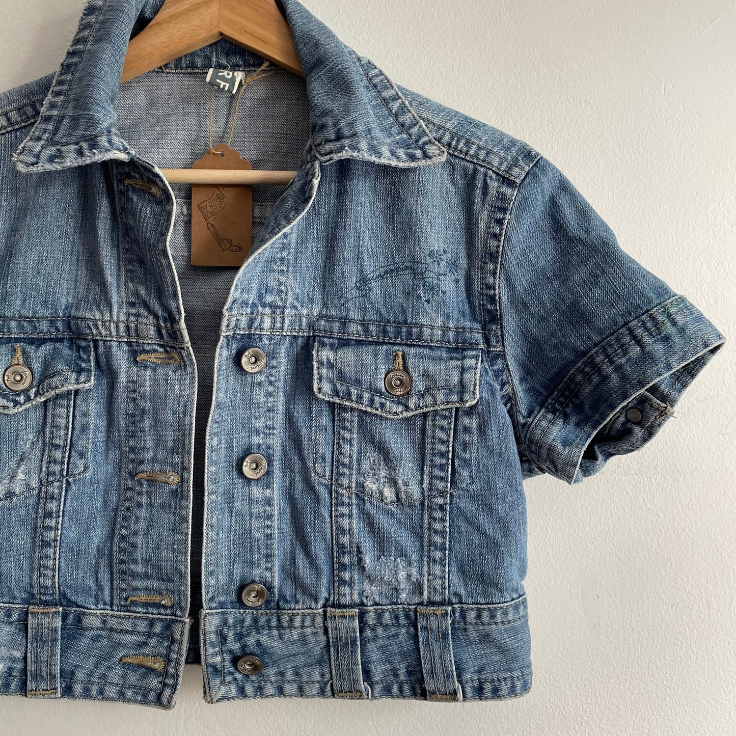 Cropped short sleeve denim jacket