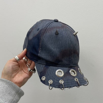Bleached cropped cap