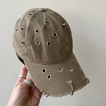 Beige eyelet cap