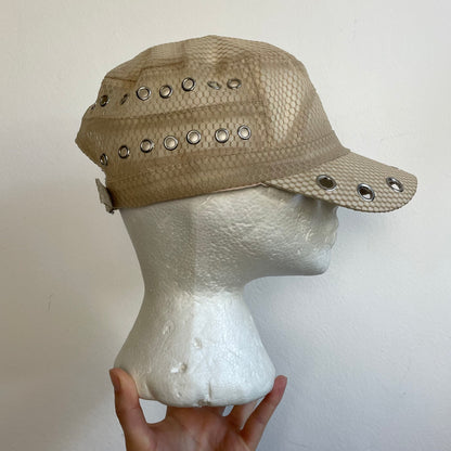 Mesh eyelet cap