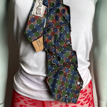 Disjointed plaid tie