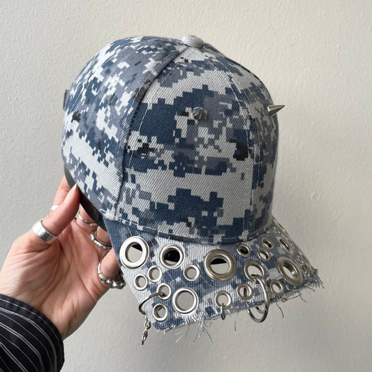 Cropped pixel camo cap