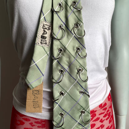 Double stacked hoop tie