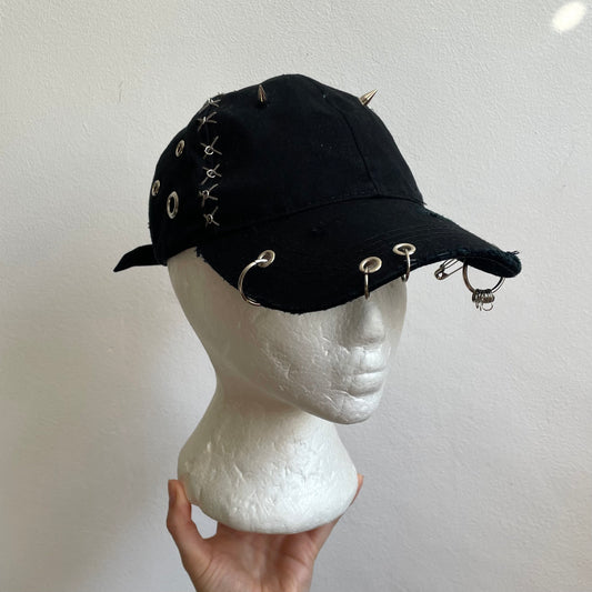 Black eyelet cap