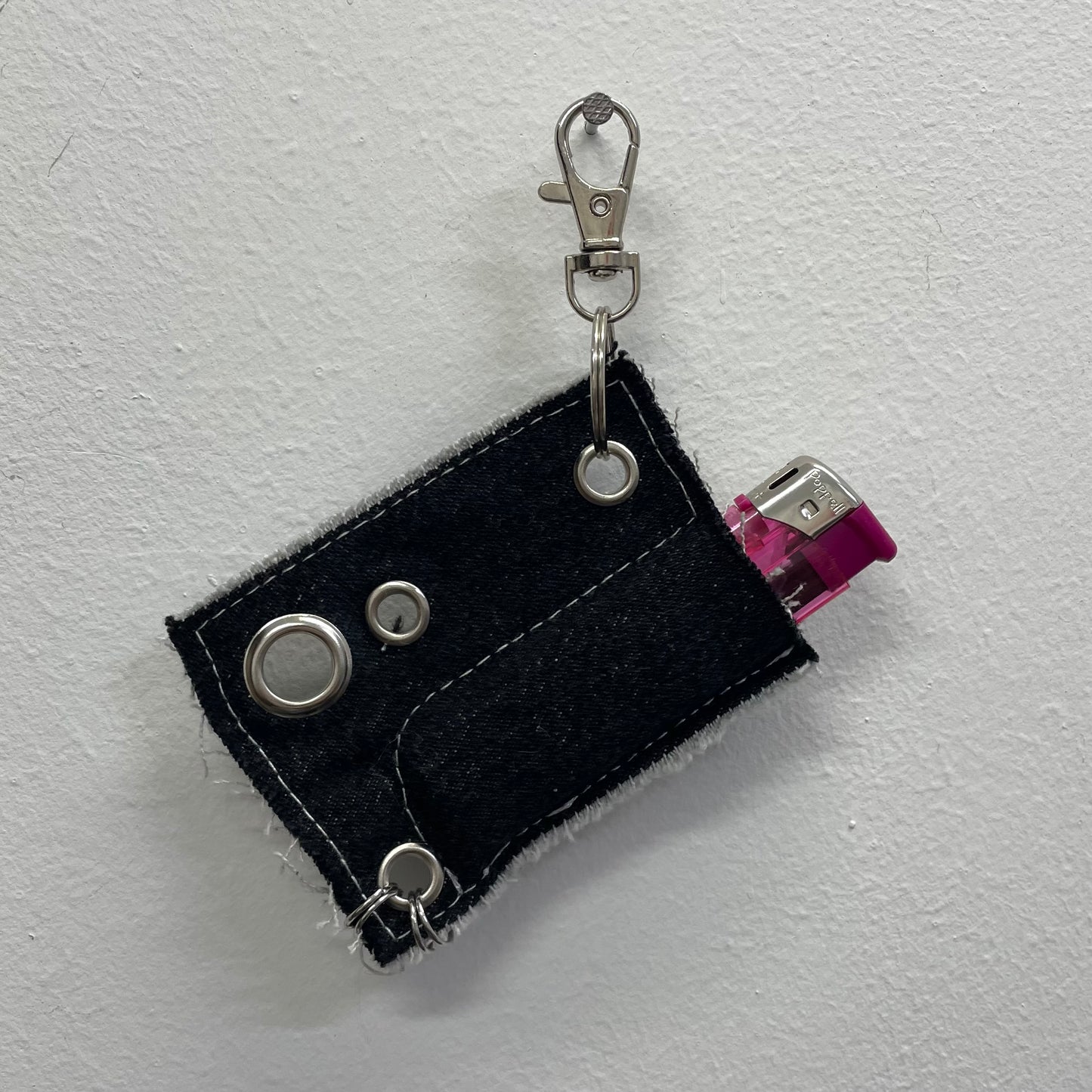 Lighter pocket charm 02