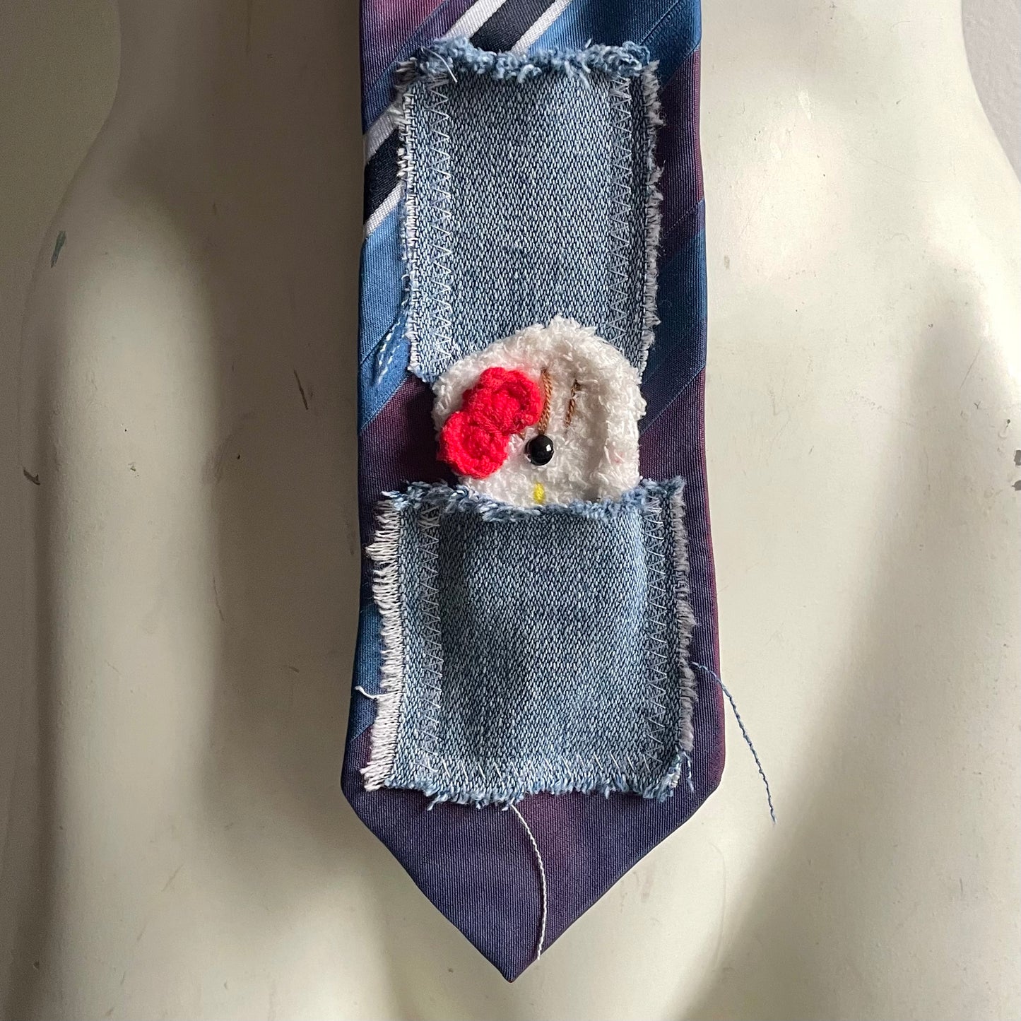 Denim pocket tie