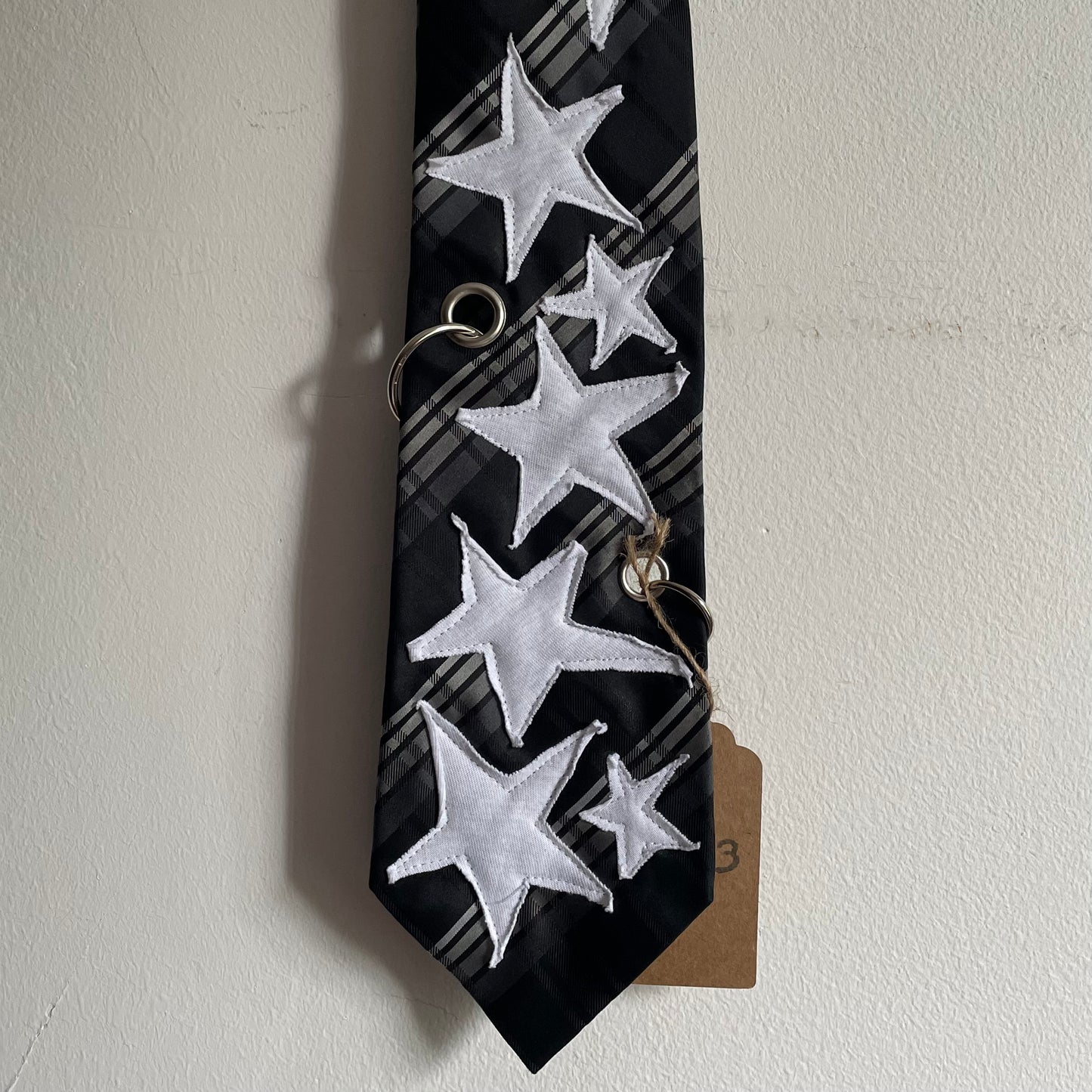 Scrappy star tie