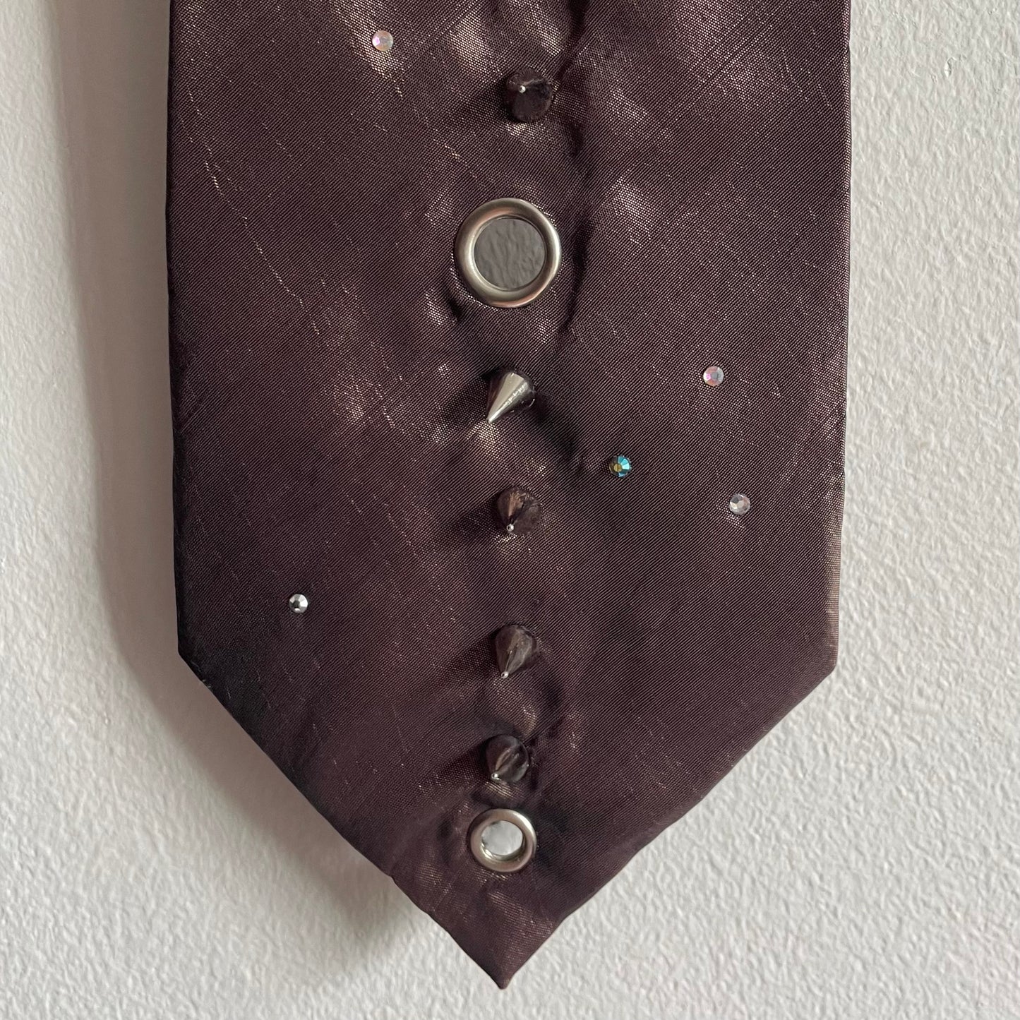 Spike tie